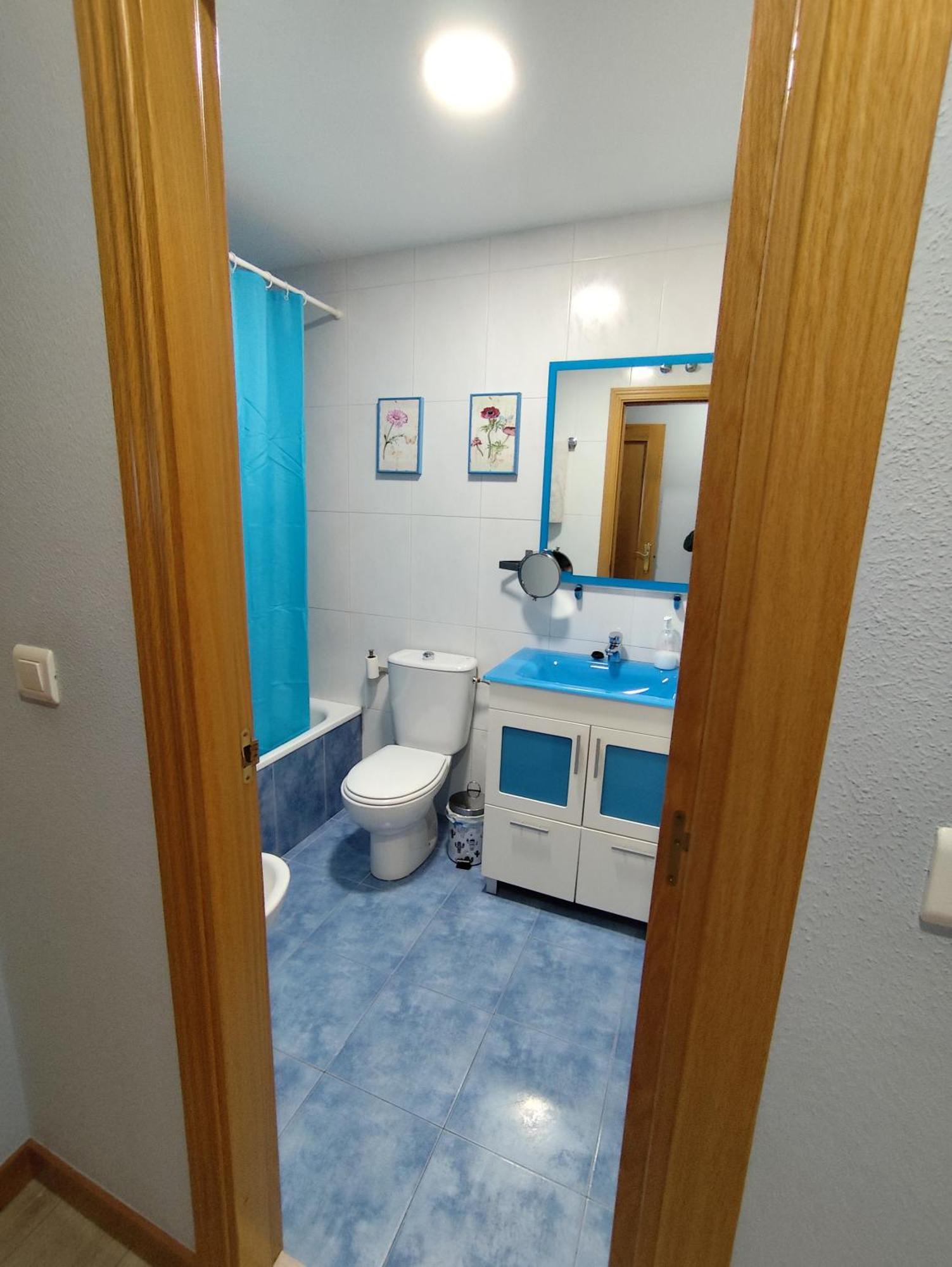Apartamento De Tres Dormitorios Con Garaje Y Todos Los Servicios Cerca Burgo Exterior foto